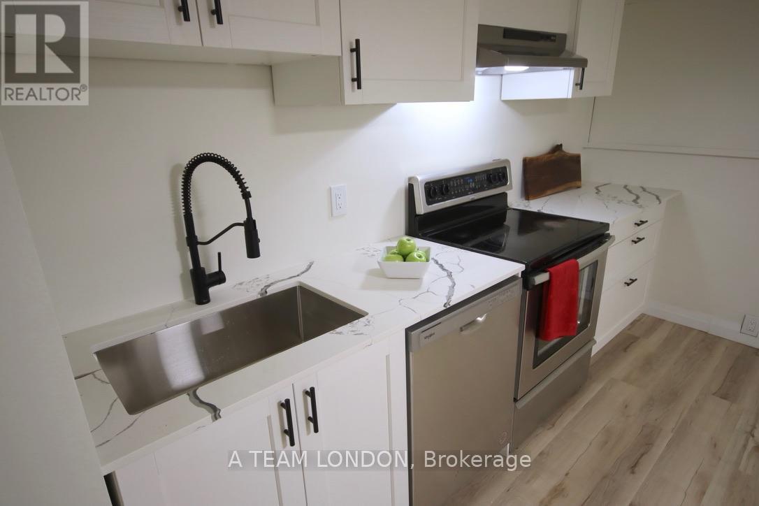 Photo 20 of 36 for 162 Mount Pleasant Avenue