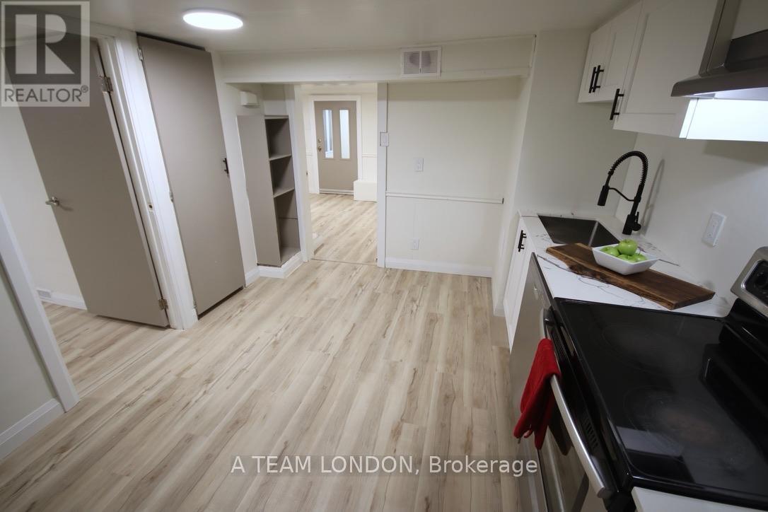 Photo 22 of 36 for 162 Mount Pleasant Avenue