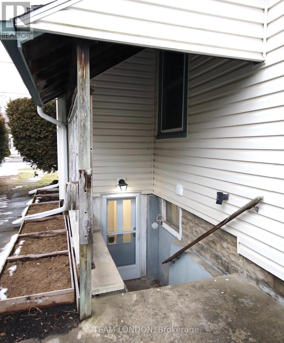 162 Mount Pleasant Avenue, London North (North N), Ontario  N6H 1E2 - Photo 14 - X12378664