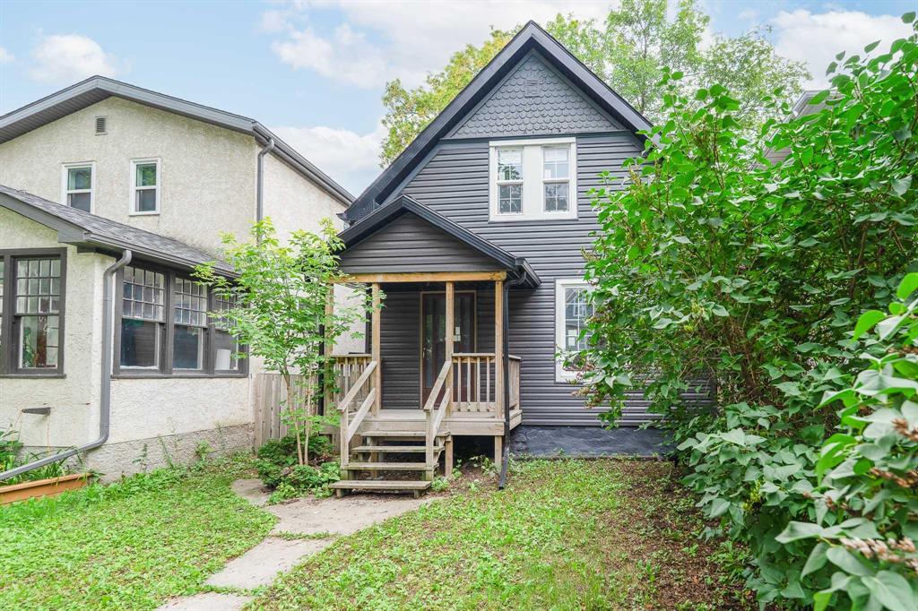 566 Mulvey Avenue, Winnipeg, Manitoba  R3L 0S1 - Photo 1 - 202521164