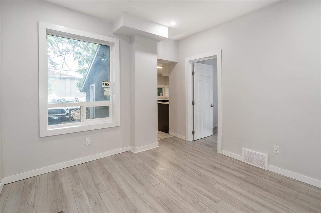 566 Mulvey Avenue, Winnipeg, Manitoba  R3L 0S1 - Photo 14 - 202521164