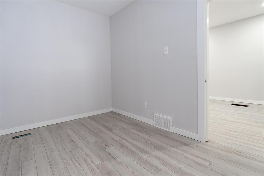 566 Mulvey Avenue, Winnipeg, Manitoba  R3L 0S1 - Photo 16 - 202521164
