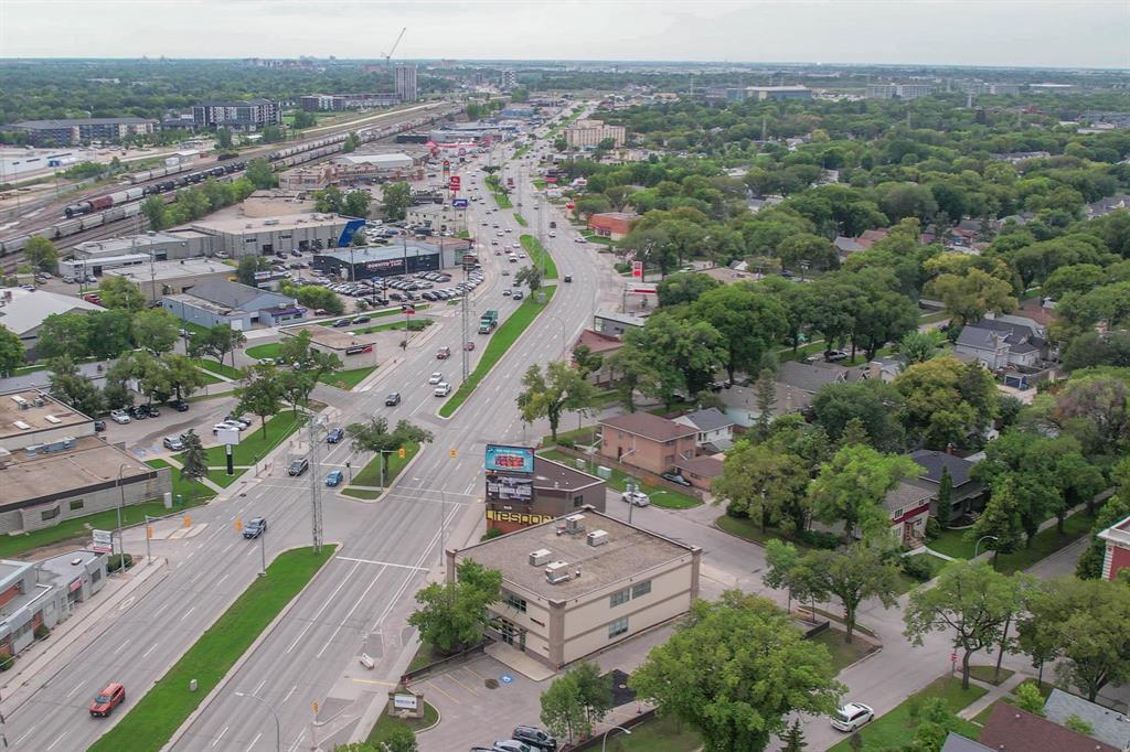 566 Mulvey Avenue, Winnipeg, Manitoba  R3L 0S1 - Photo 38 - 202521164