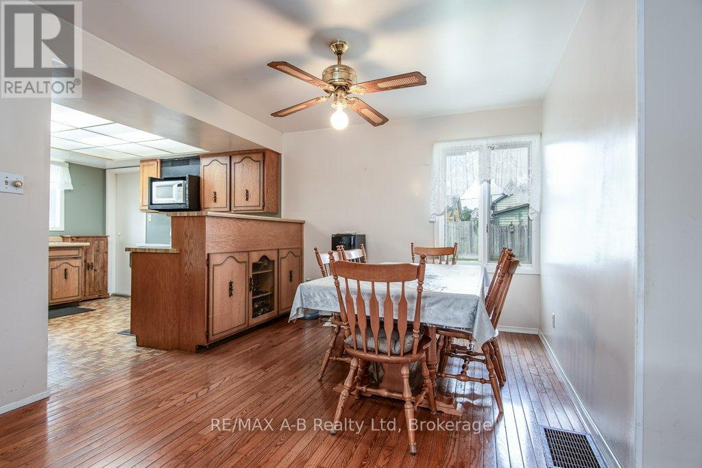 2210 William Shakespeare Street, Perth East (Shakespeare), Ontario  N0B 2P0 - Photo 17 - X12378831