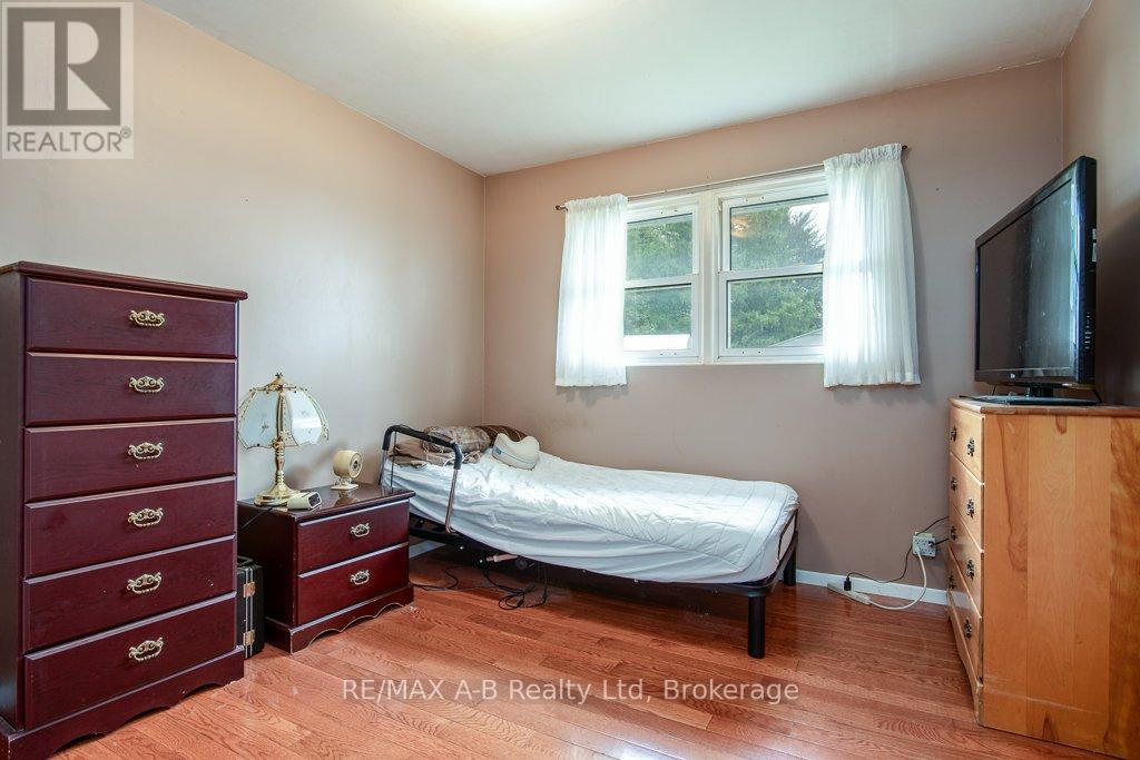 2210 William Shakespeare Street, Perth East (Shakespeare), Ontario  N0B 2P0 - Photo 26 - X12378831