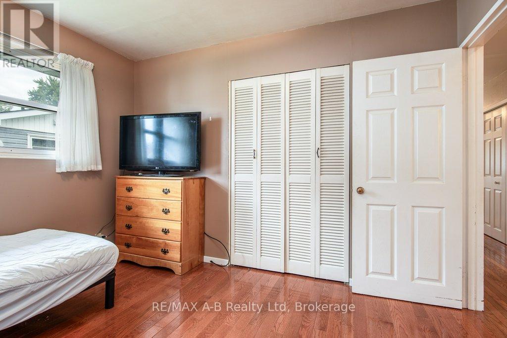 2210 William Shakespeare Street, Perth East (Shakespeare), Ontario  N0B 2P0 - Photo 27 - X12378831