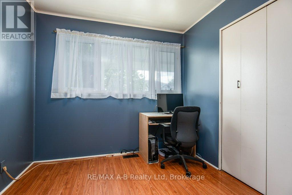 2210 William Shakespeare Street, Perth East (Shakespeare), Ontario  N0B 2P0 - Photo 32 - X12378831