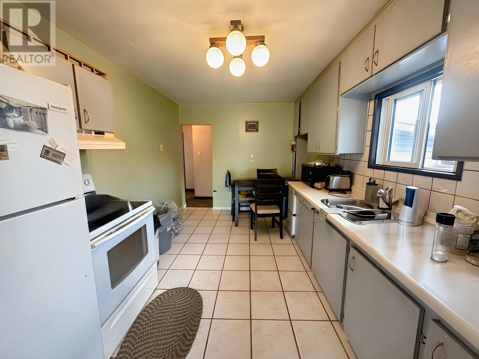 407 First St W, Geraldton, Ontario  P0T 1M0 - Photo 5 - TB252382