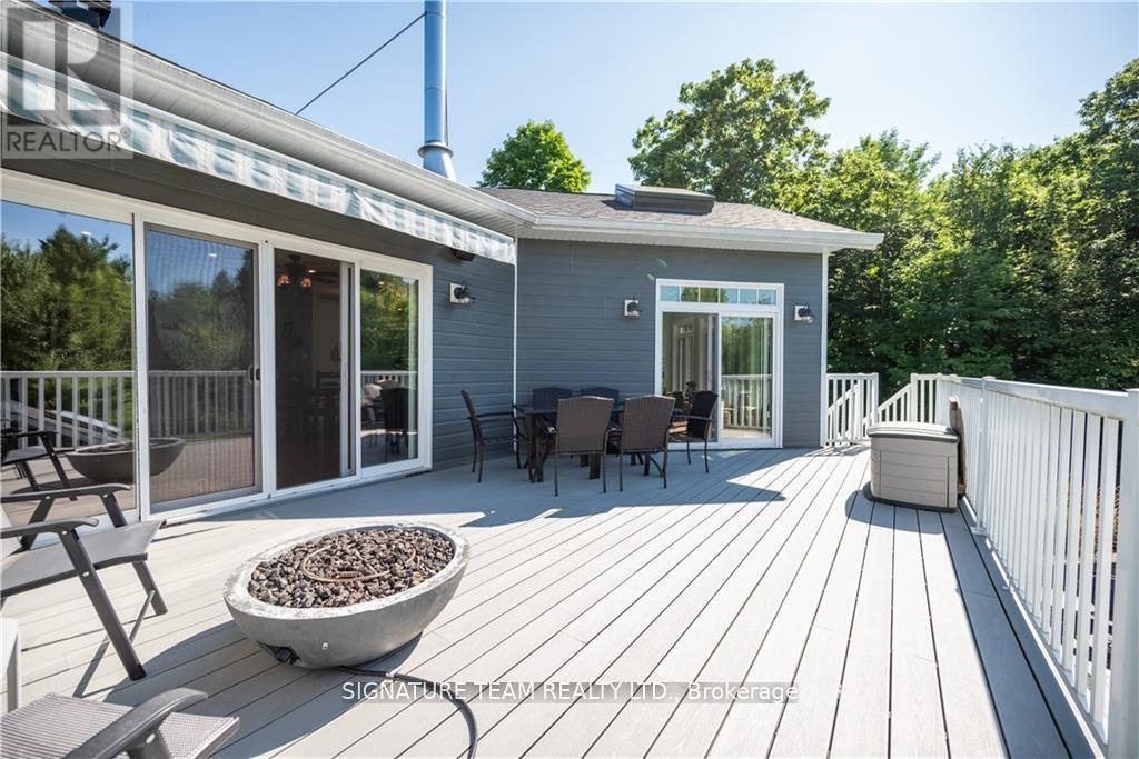 1555 Whitton Road, Horton, Ontario  K7V 3Z6 - Photo 4 - X12378842