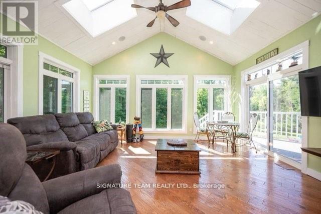 1555 Whitton Road, Horton, Ontario  K7V 3Z6 - Photo 7 - X12378842