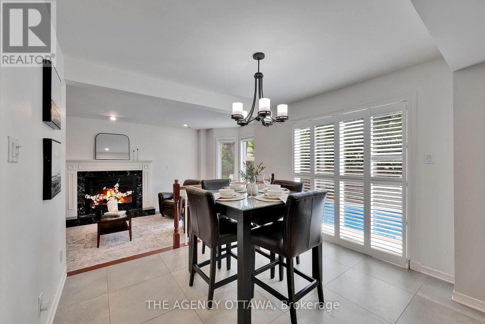 19 Forestglade Crescent, Ottawa, Ontario  K1G 5X3 - Photo 16 - X12378819