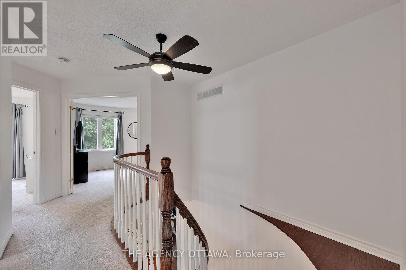 19 Forestglade Crescent, Ottawa, Ontario  K1G 5X3 - Photo 20 - X12378819