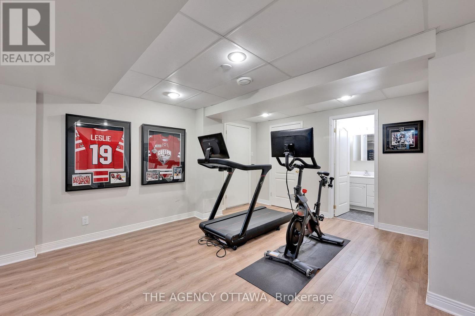 19 Forestglade Crescent, Ottawa, Ontario  K1G 5X3 - Photo 39 - X12378819