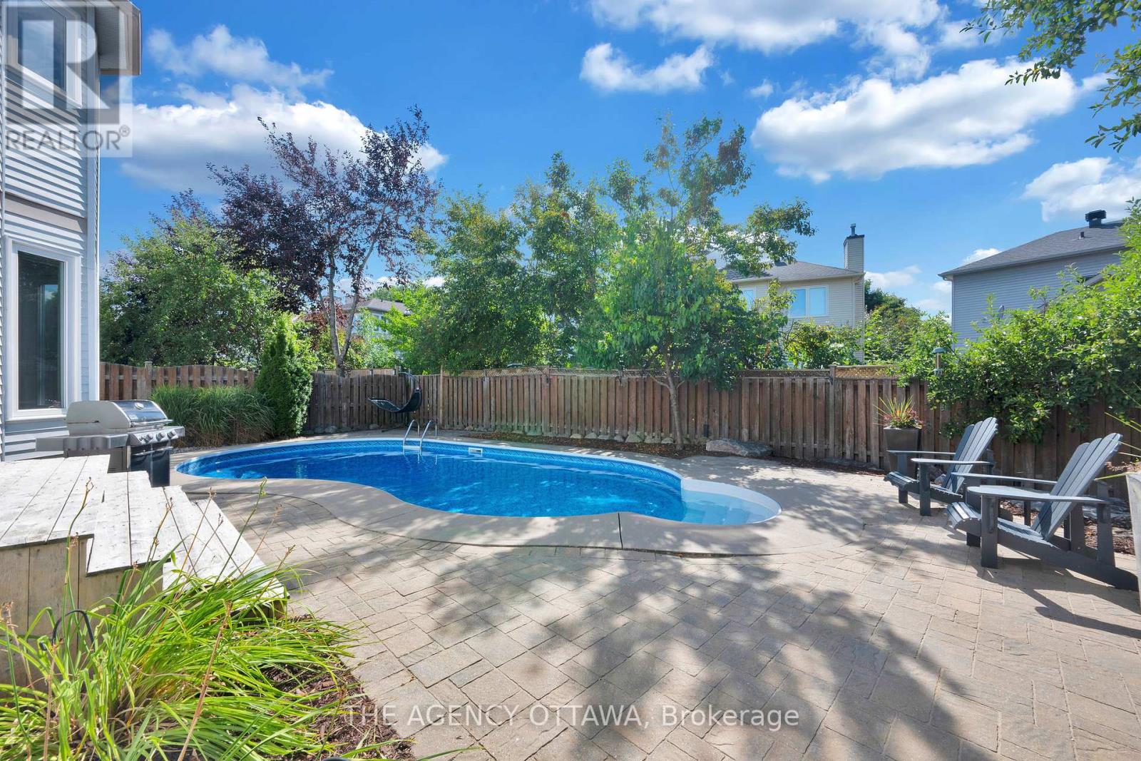 19 Forestglade Crescent, Ottawa, Ontario  K1G 5X3 - Photo 45 - X12378819