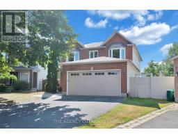 19 FORESTGLADE CRESCENT, Ottawa, Ontario