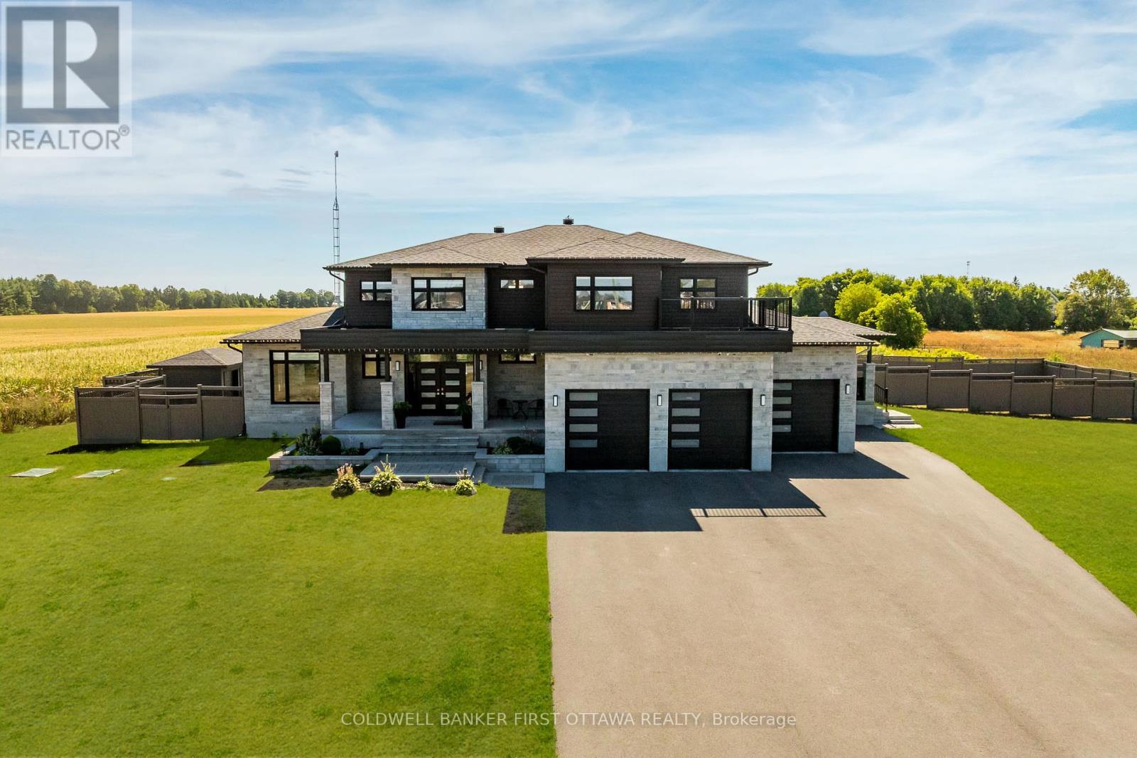 5758 FERNBANK ROAD, Ottawa, Ontario