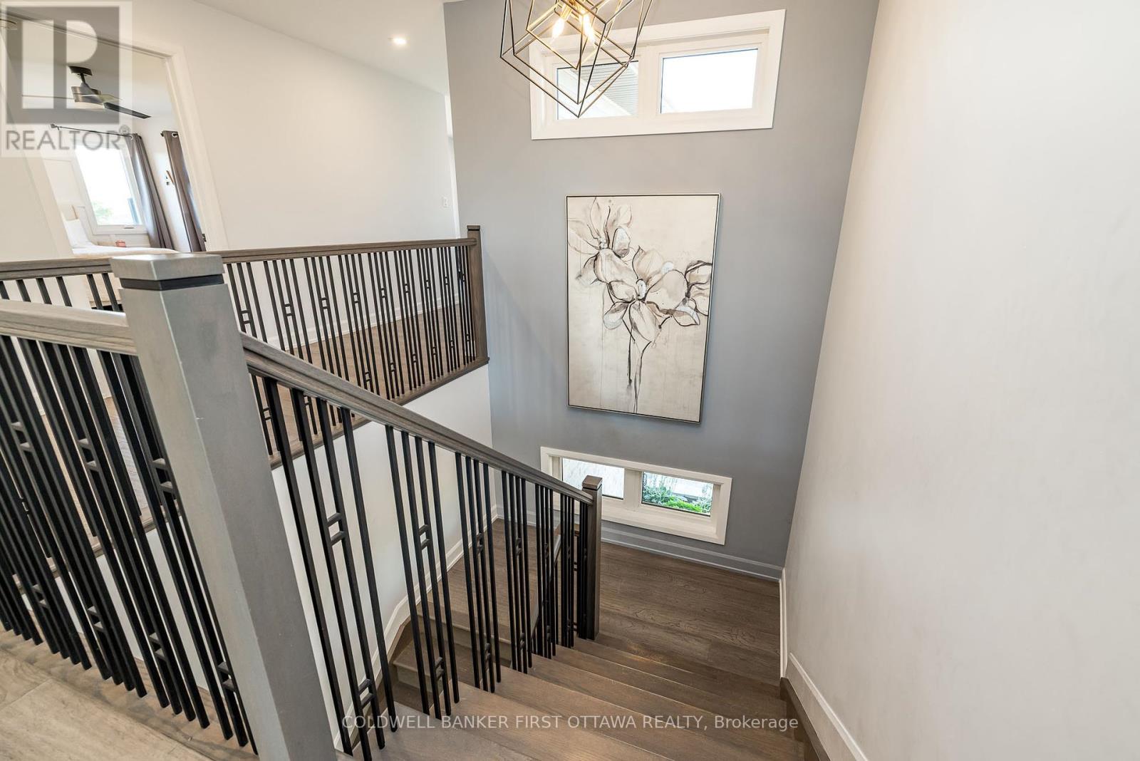 5758 Fernbank Road, Ottawa, Ontario  K2S 1B6 - Photo 17 - X12378845