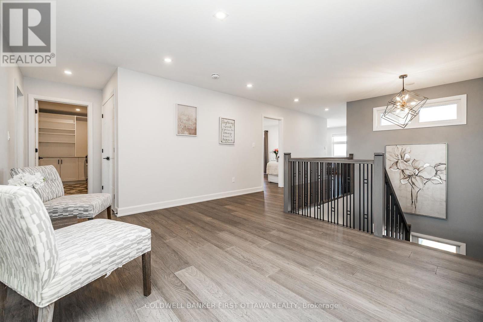 5758 Fernbank Road, Ottawa, Ontario  K2S 1B6 - Photo 23 - X12378845