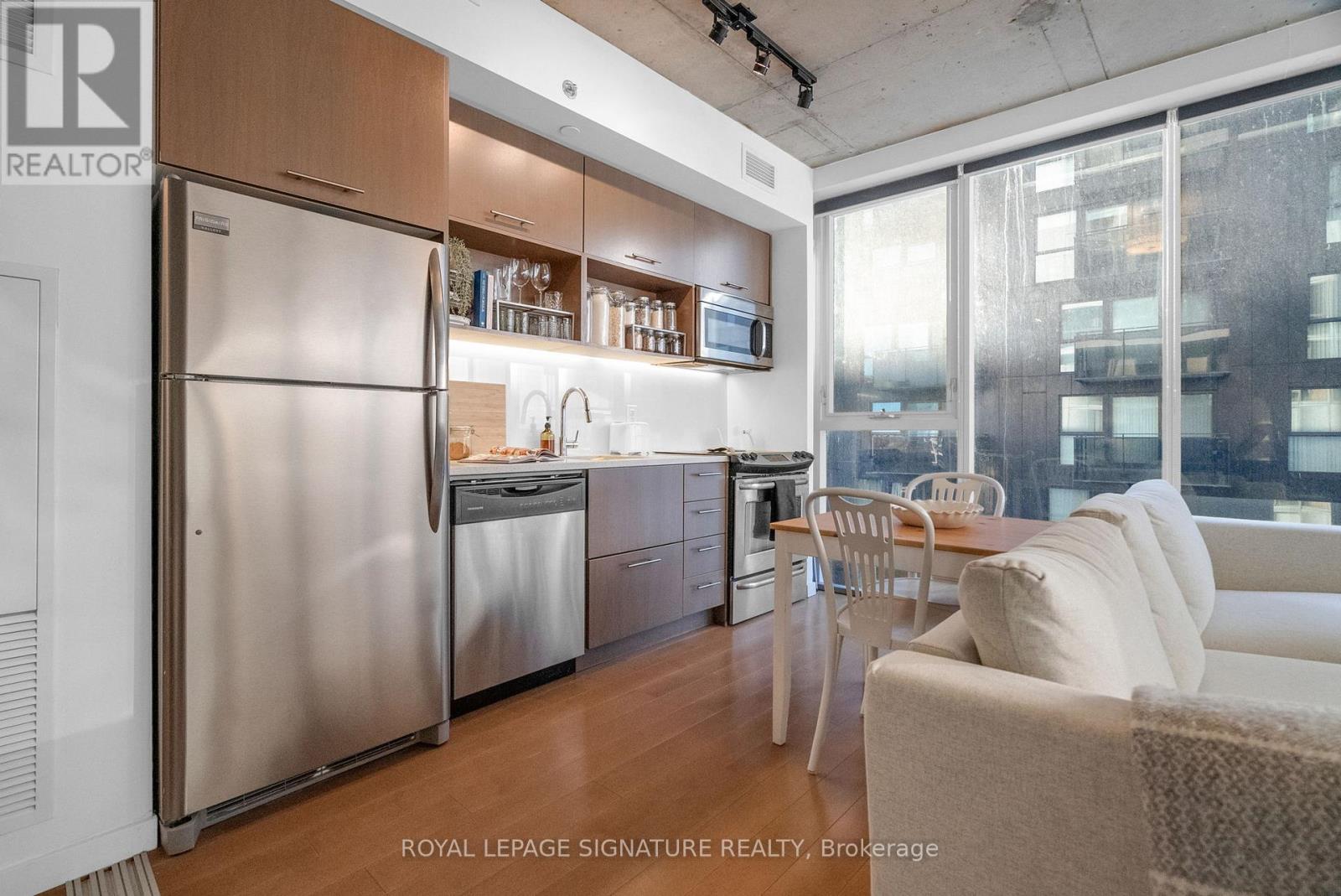 719 - 32 Trolley Crescent, Toronto (Moss Park), Ontario  M5A 0E9 - Photo 7 - C12378788