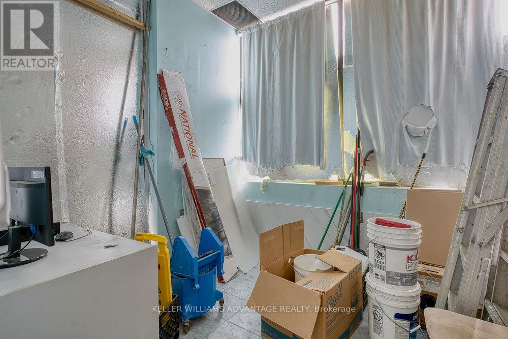 103 - 302 Spadina Avenue, Toronto, Ontario  M5T 2E7 - Photo 7 - C12378795