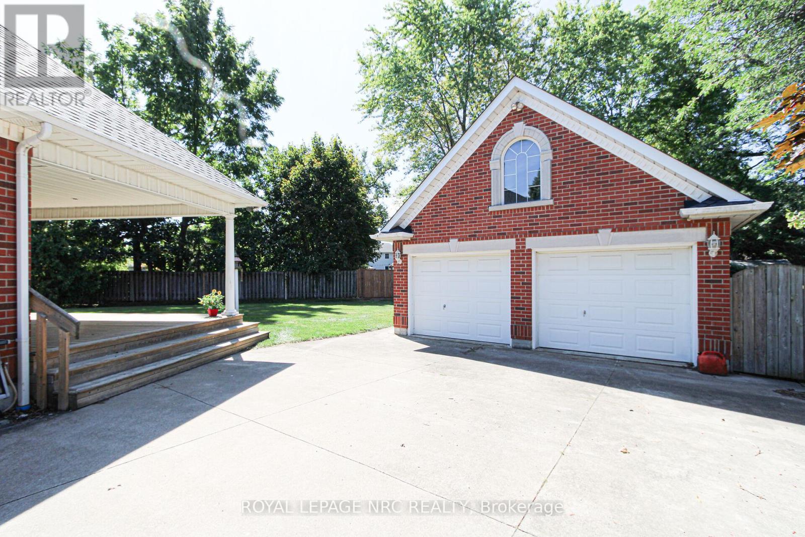 2a Juliana Crescent, St. Catharines, Ontario  L2N 4B4 - Photo 34 - X12378811