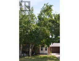 12 KING'S COURT, orillia, Ontario