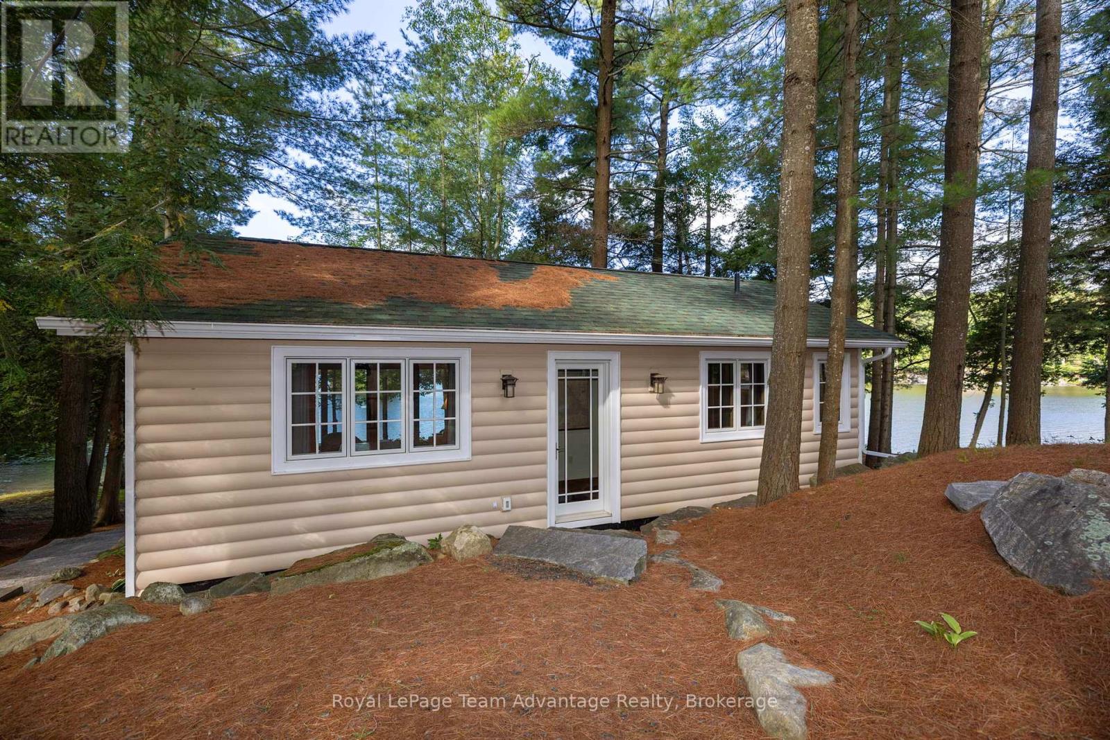 5 Fallingview Trail, Seguin, Ontario  P2A 0B2 - Photo 19 - X12378879