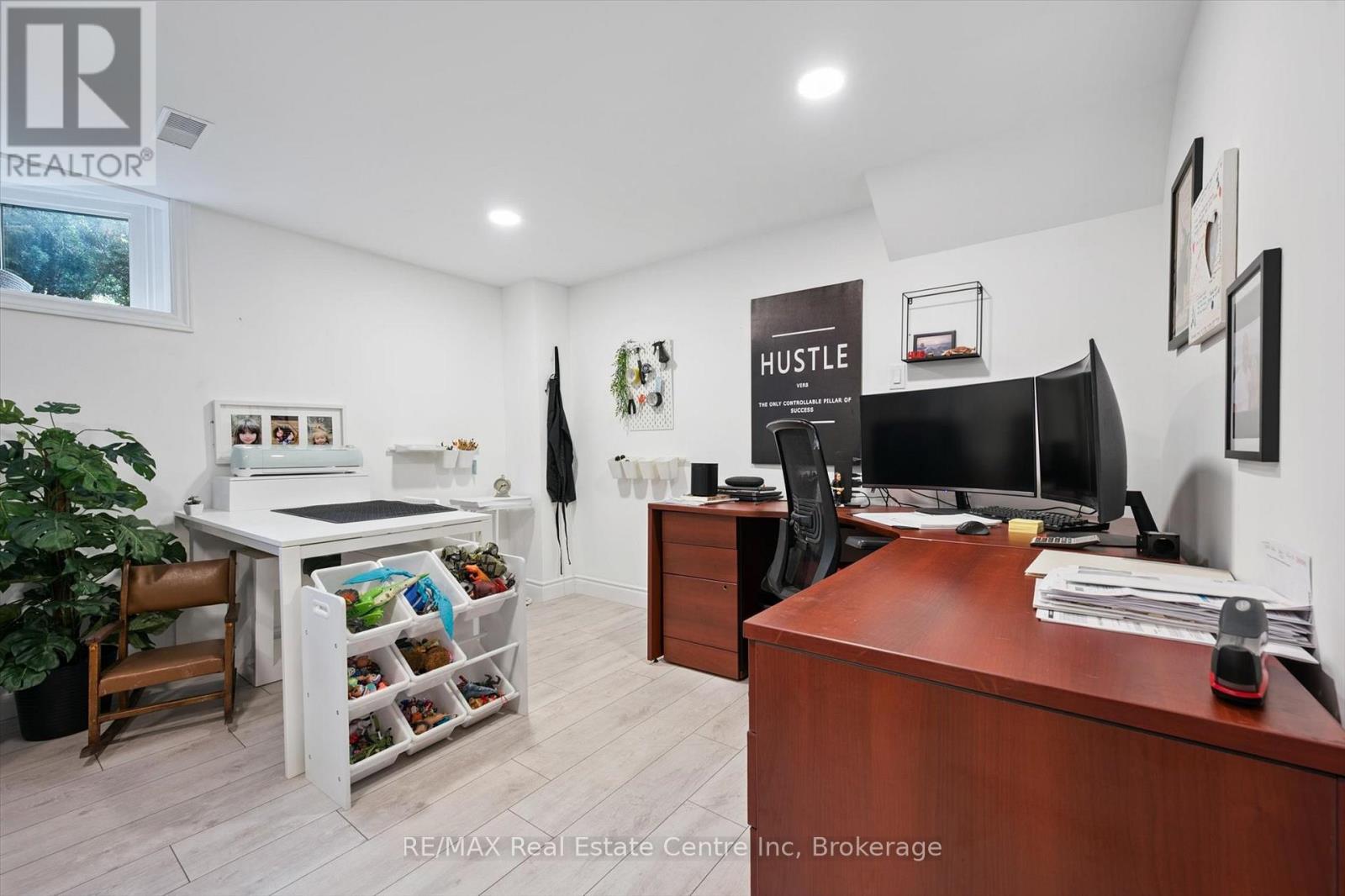 53 Rochelle Drive, Guelph (Willow West/sugarbush/west Acres), Ontario  N1K 1L1 - Photo 31 - X12378930