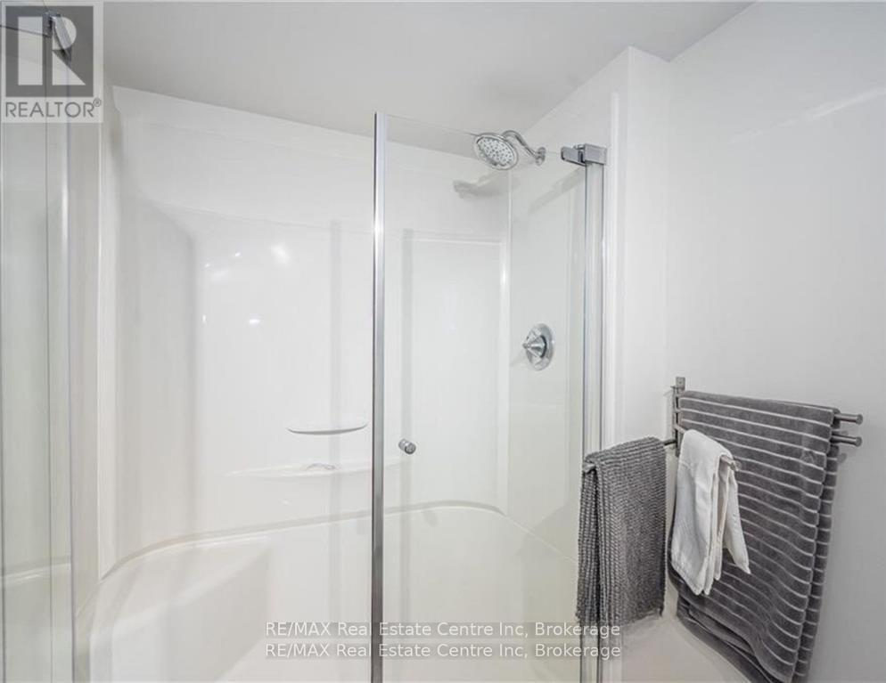310 - 65 Silvercreek Parkway N, Guelph (Junction/onward Willow), Ontario  N1H 7R9 - Photo 7 - X12378918