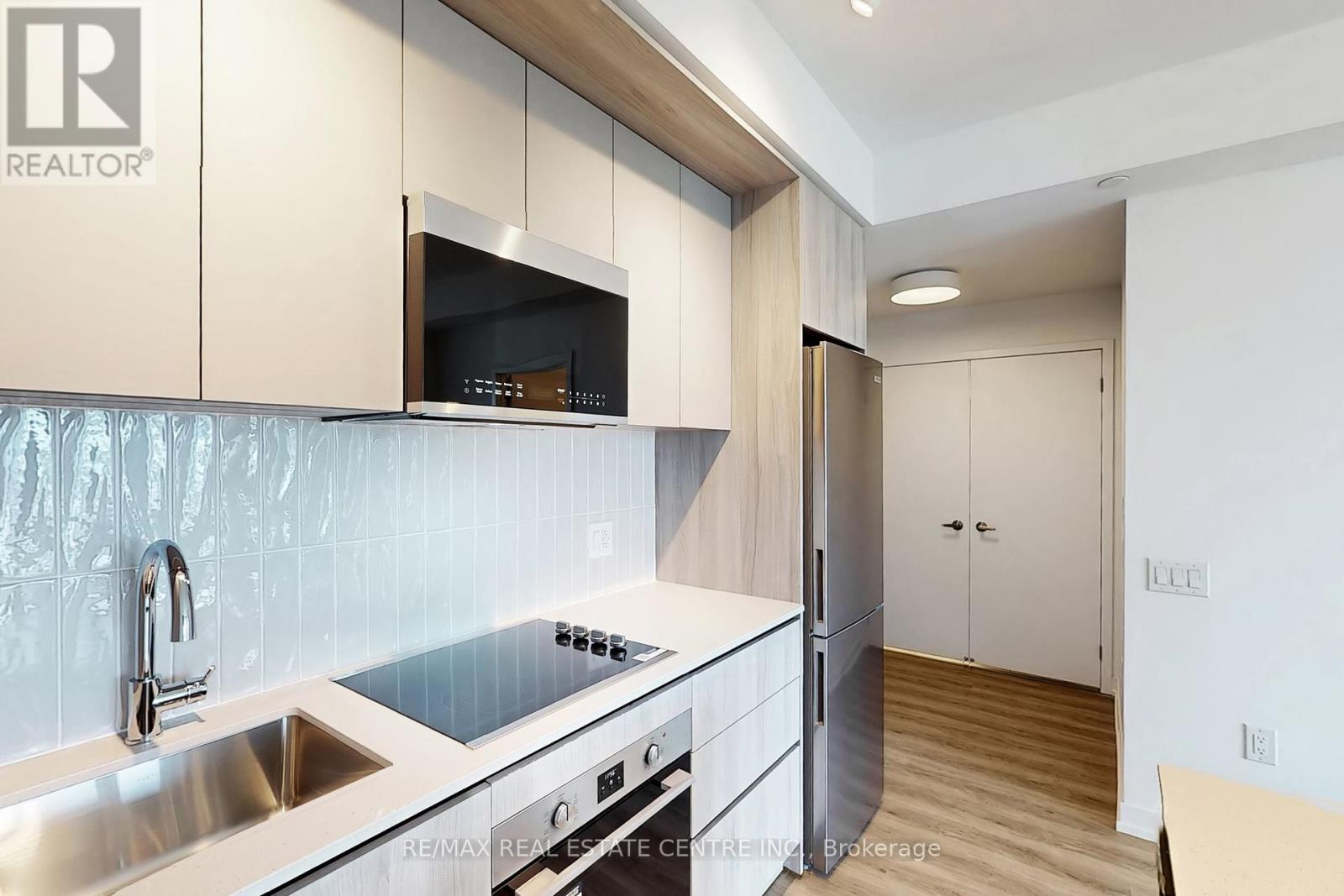 1221 - 2485 Eglinton Avenue W, Mississauga, Ontario  L5M 2V8 - Photo 18 - W12378719