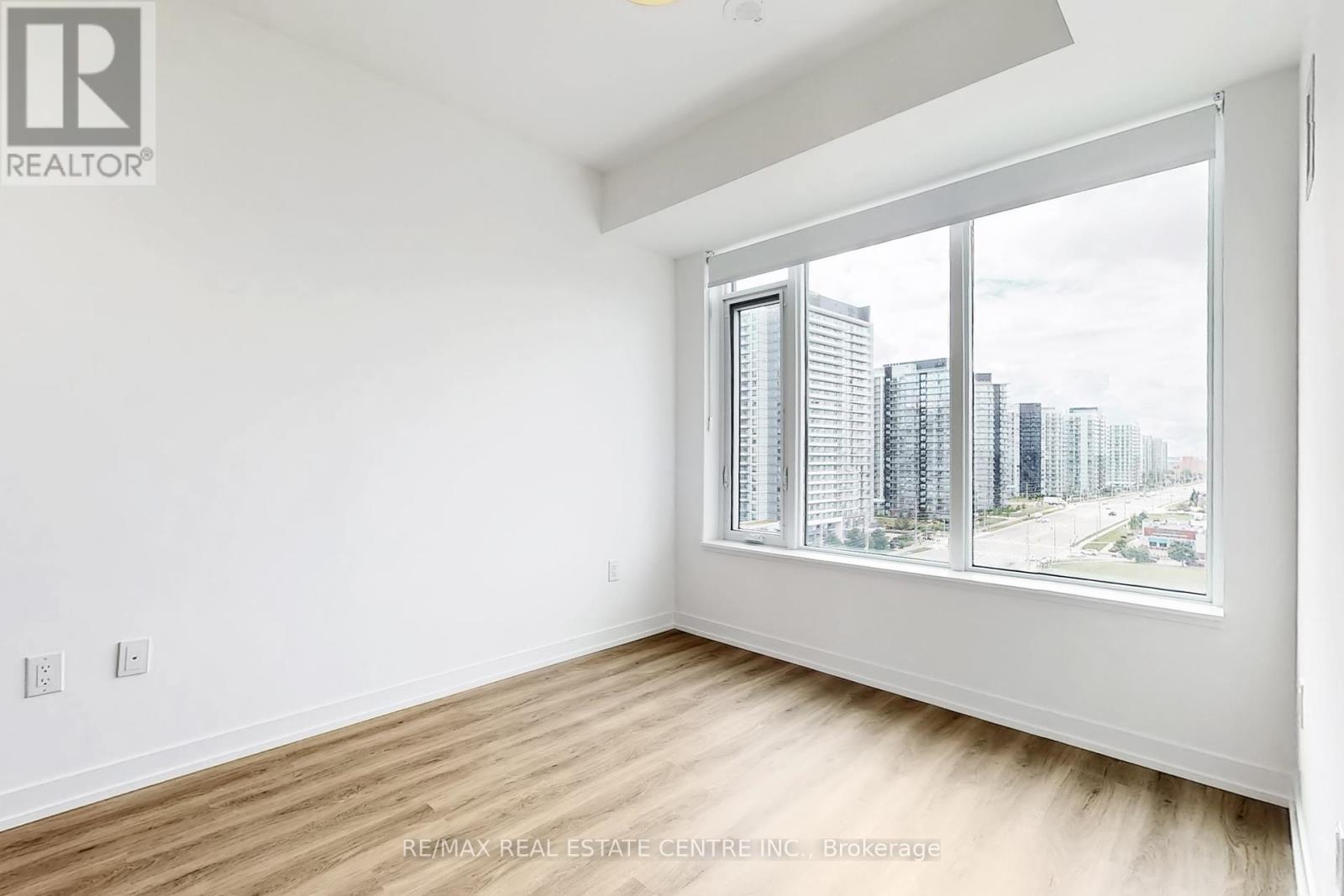 1221 - 2485 Eglinton Avenue W, Mississauga, Ontario  L5M 2V8 - Photo 19 - W12378719