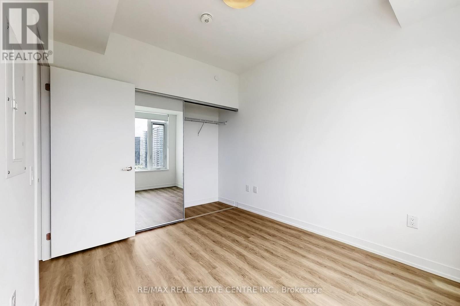 1221 - 2485 Eglinton Avenue W, Mississauga, Ontario  L5M 2V8 - Photo 23 - W12378719