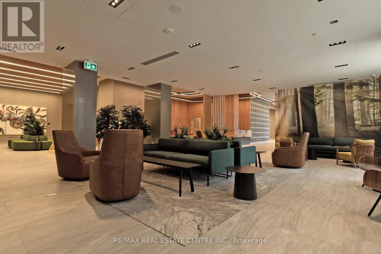 1221 - 2485 Eglinton Avenue W, Mississauga, Ontario  L5M 2V8 - Photo 7 - W12378719