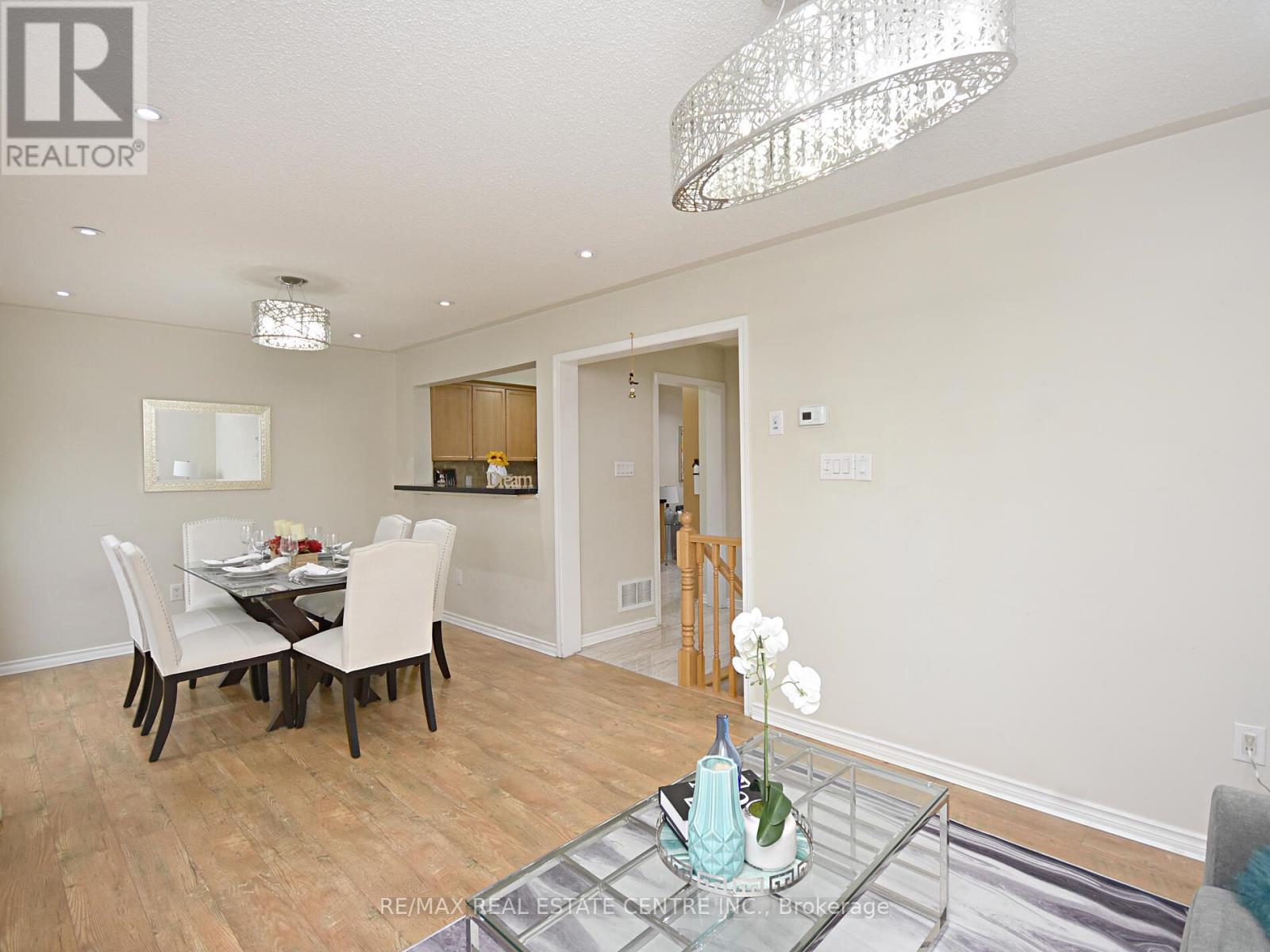 792 Johnson Heights, Milton, Ontario  L9T 0J6 - Photo 23 - W12378725