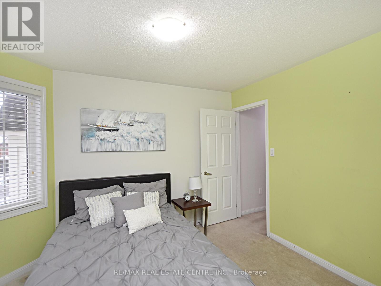 792 Johnson Heights, Milton, Ontario  L9T 0J6 - Photo 35 - W12378725
