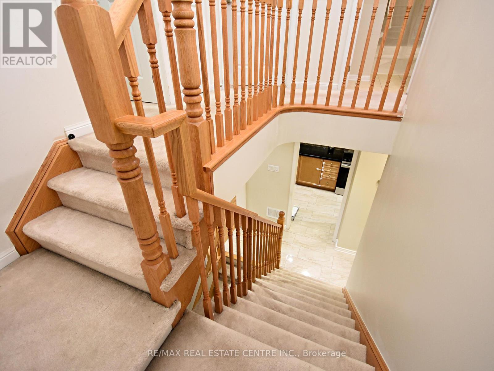 792 Johnson Heights, Milton, Ontario  L9T 0J6 - Photo 41 - W12378725
