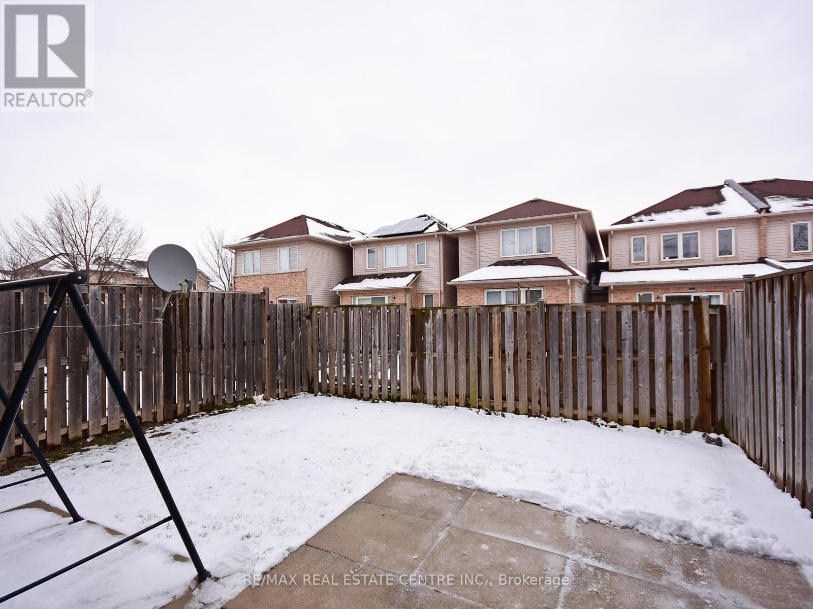 792 Johnson Heights, Milton, Ontario  L9T 0J6 - Photo 46 - W12378725