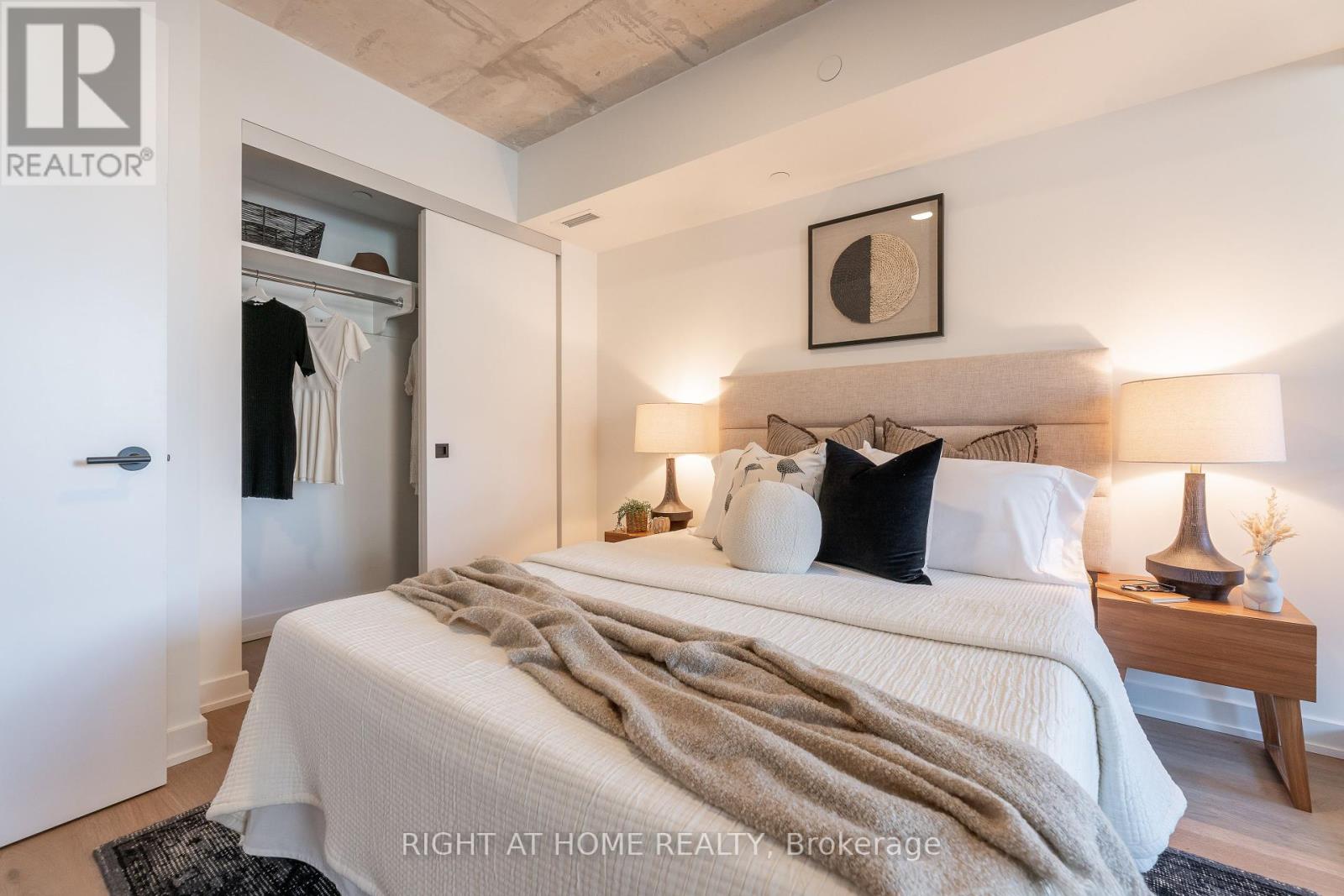 206 - 7 Fairbank Avenue W, Toronto, Ontario  M6E 3Y5 - Photo 16 - W12378727