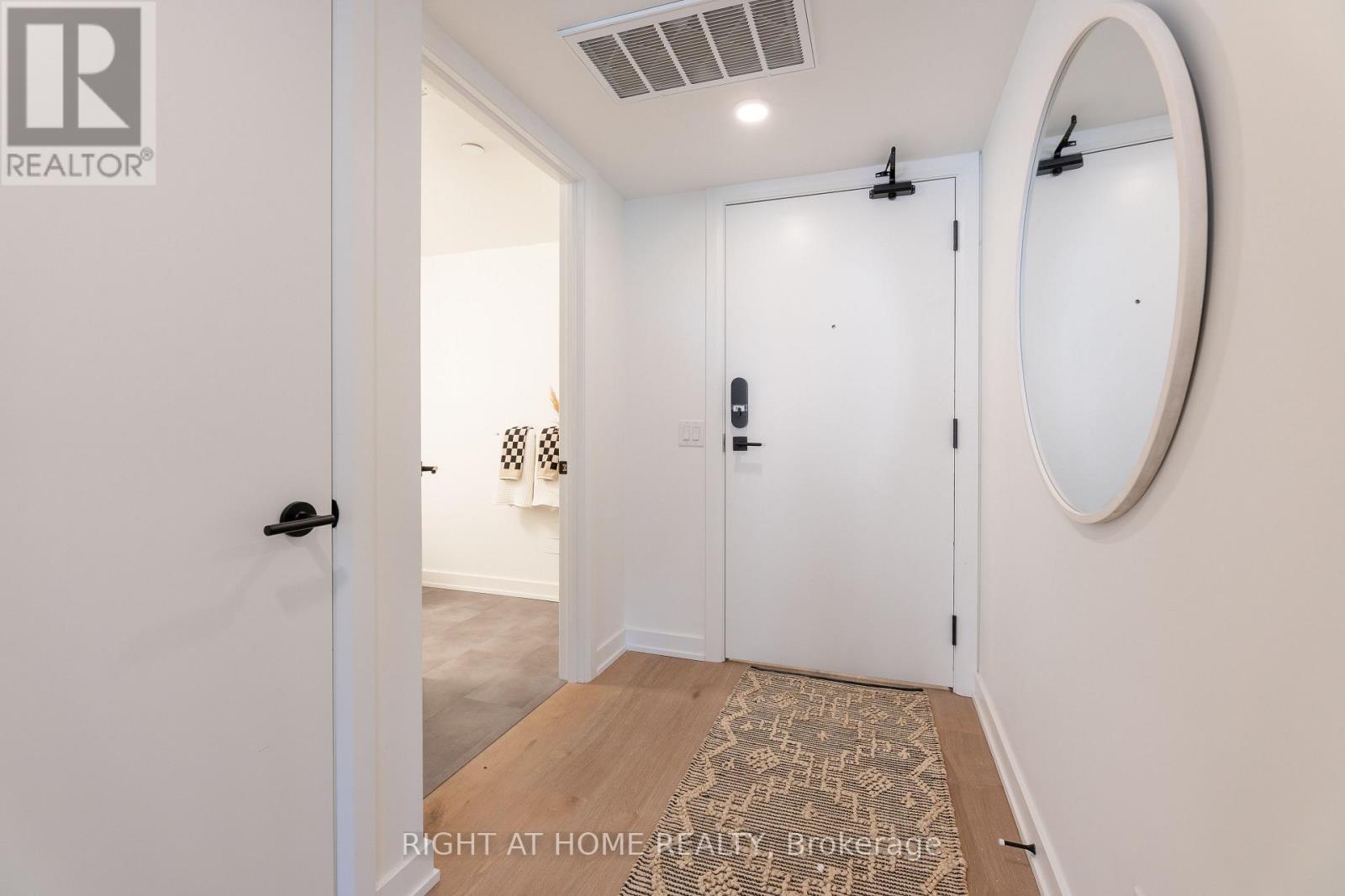 206 - 7 Fairbank Avenue W, Toronto, Ontario  M6E 3Y5 - Photo 2 - W12378727