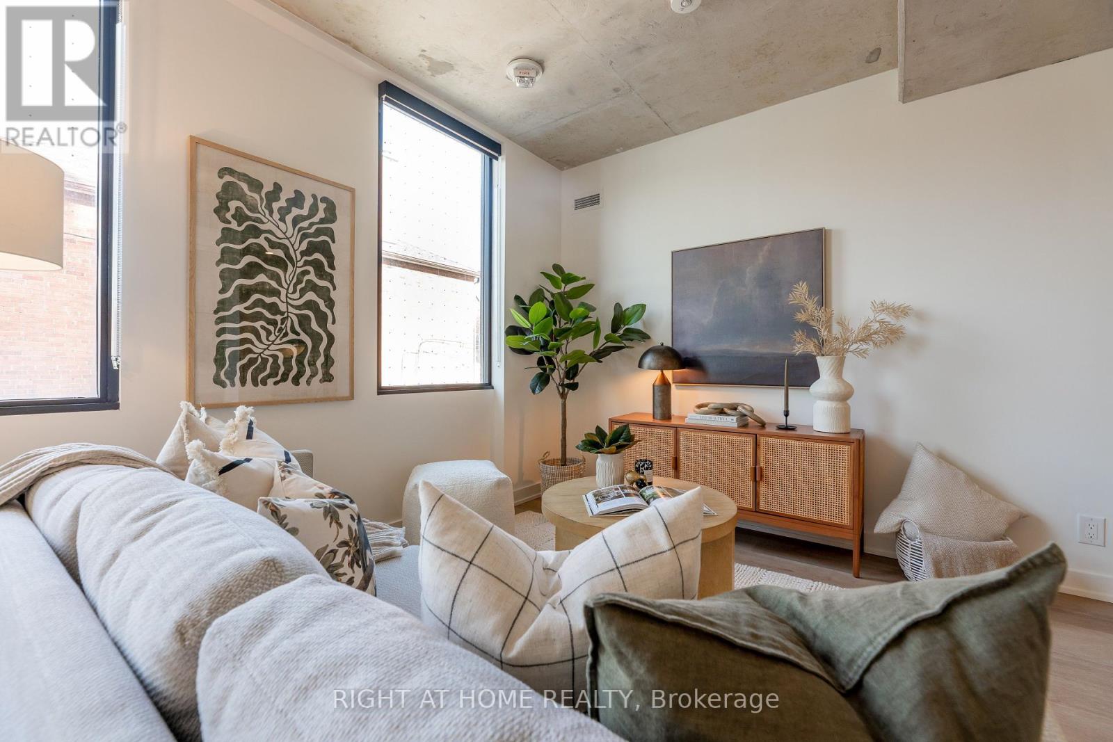 206 - 7 Fairbank Avenue W, Toronto, Ontario  M6E 3Y5 - Photo 28 - W12378727