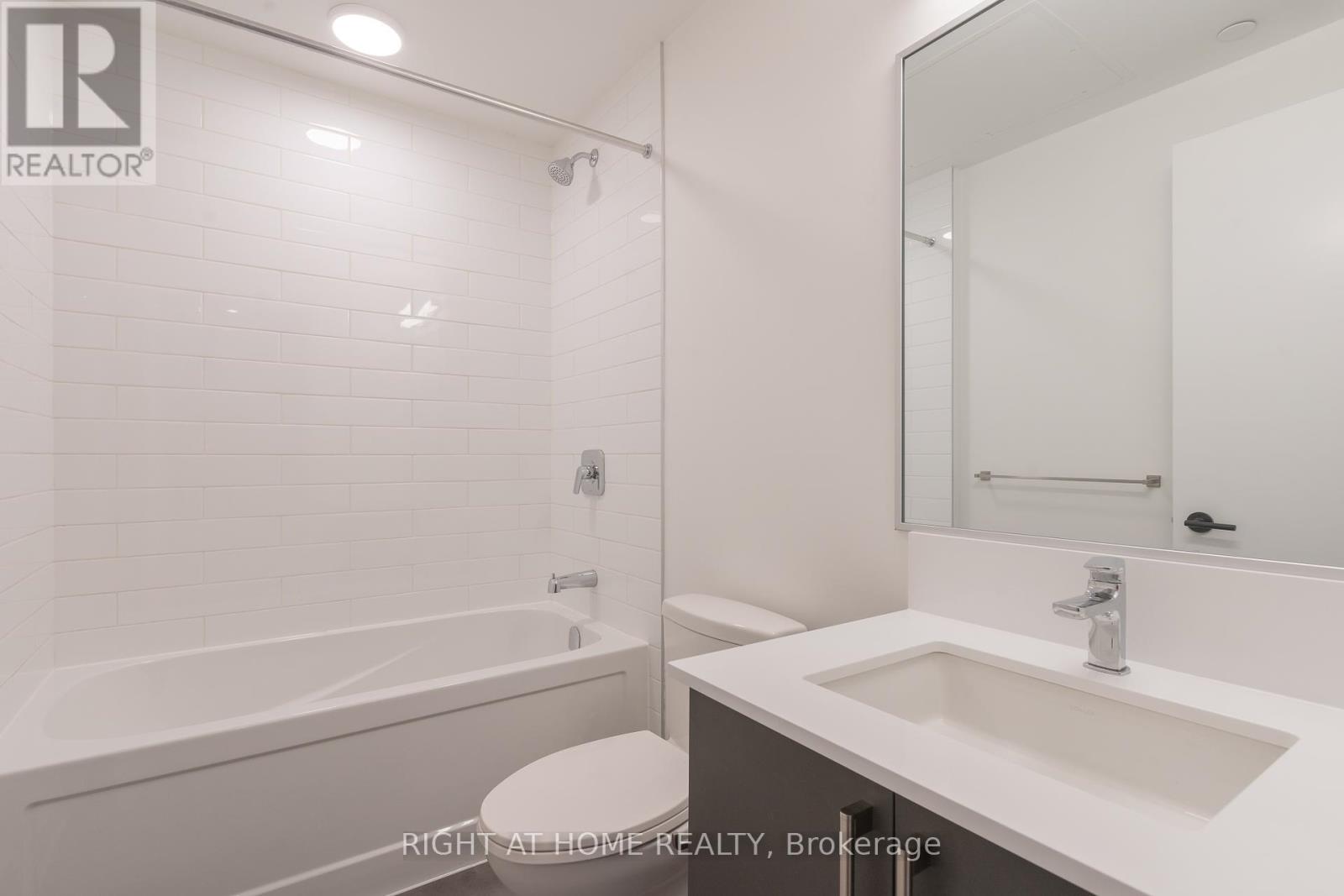 402 - 7 Fairbank Avenue W, Toronto, Ontario  M6E 3Y5 - Photo 14 - W12378770