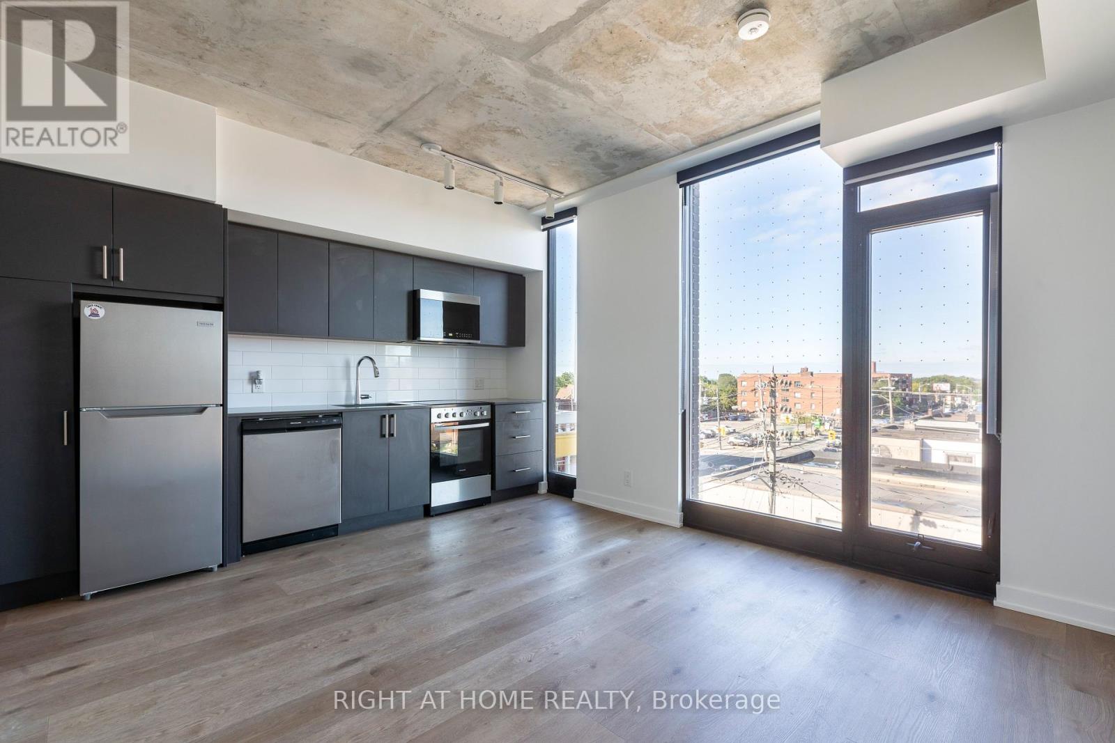 402 - 7 Fairbank Avenue W, Toronto, Ontario  M6E 3Y5 - Photo 8 - W12378770