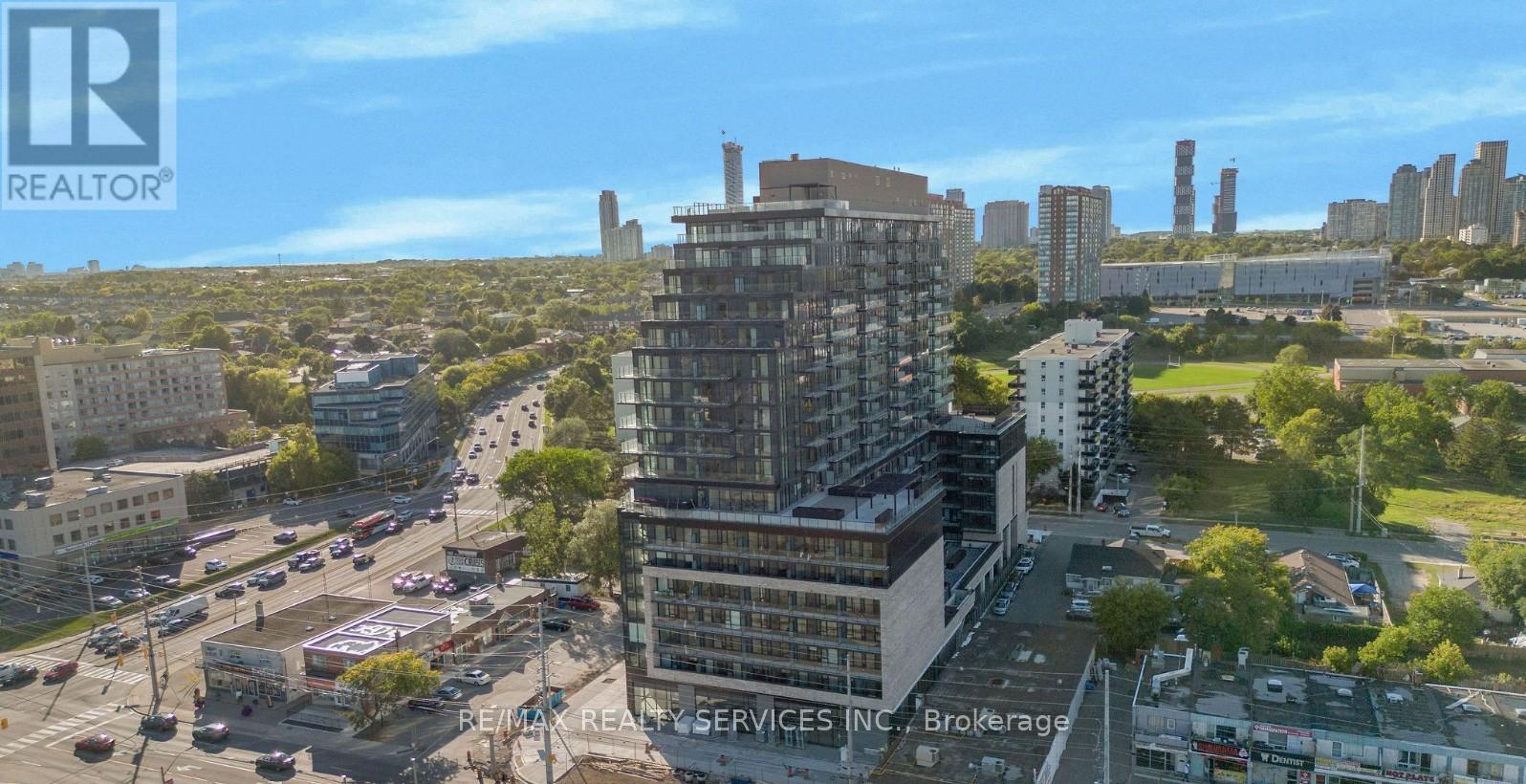 720 - 3009 Novar Road, Mississauga, Ontario  L5B 1H7 - Photo 3 - W12378799