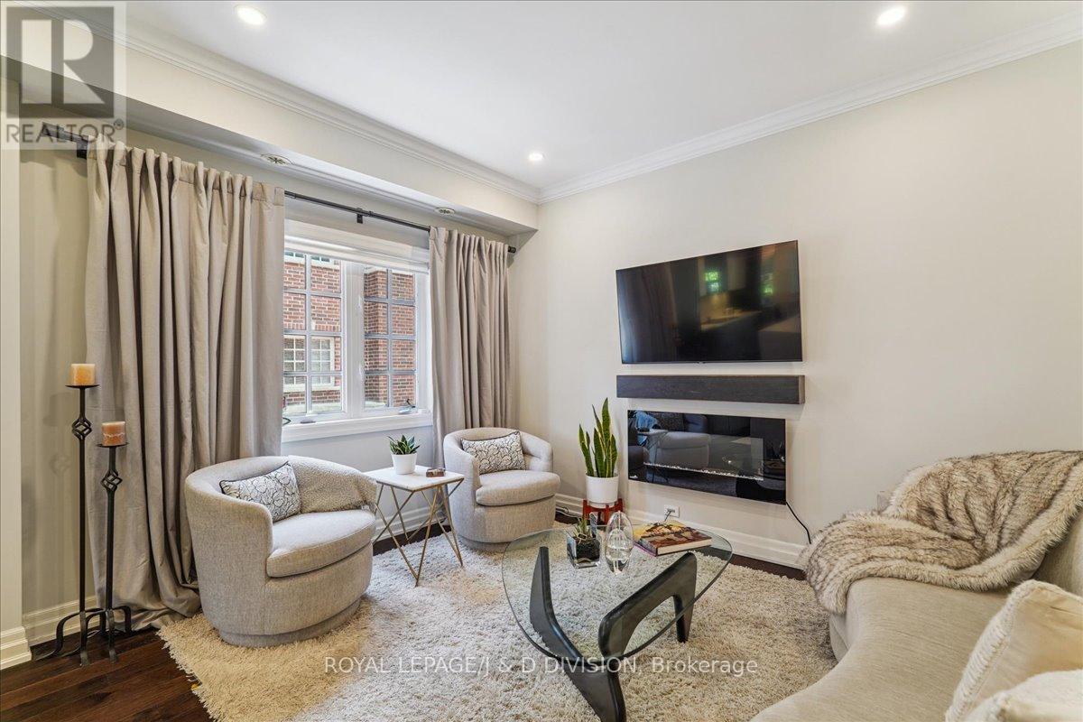 361 Roehampton Avenue, Toronto, Ontario  M4P 1S3 - Photo 13 - C12378832