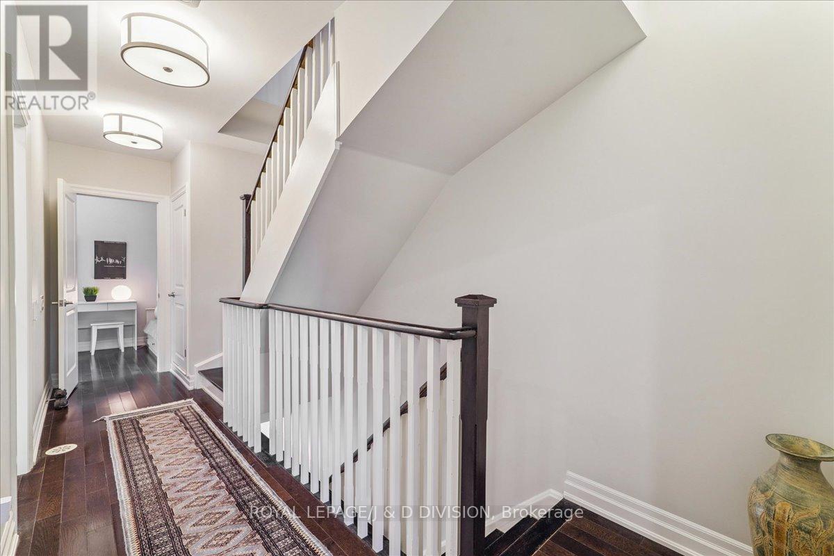 361 Roehampton Avenue, Toronto, Ontario  M4P 1S3 - Photo 15 - C12378832