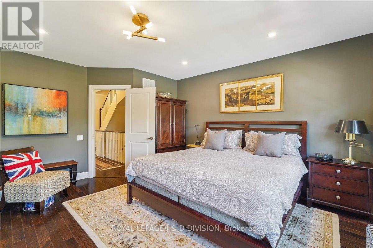 361 Roehampton Avenue, Toronto, Ontario  M4P 1S3 - Photo 18 - C12378832
