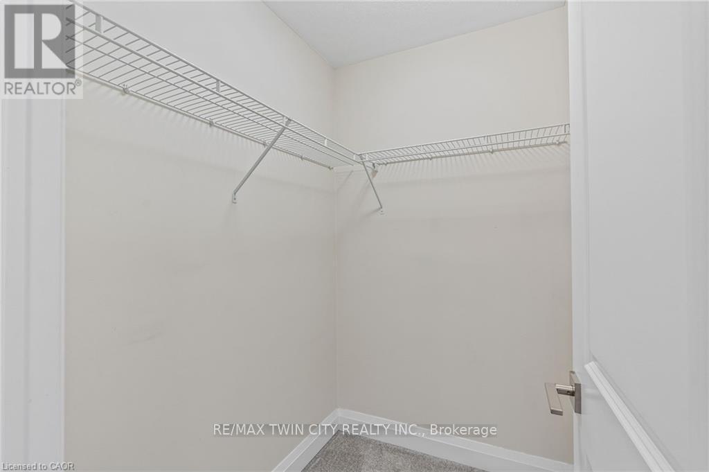 34 Sportsman Hill Street, Kitchener, Ontario  N2P 0J3 - Photo 24 - X12378775