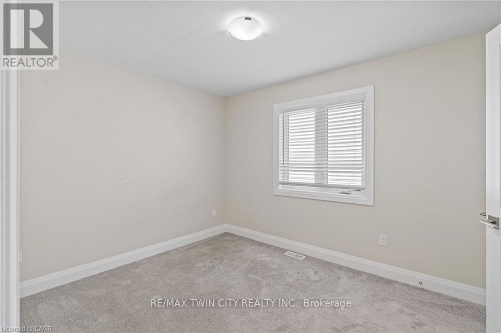 34 Sportsman Hill Street, Kitchener, Ontario  N2P 0J3 - Photo 25 - X12378775