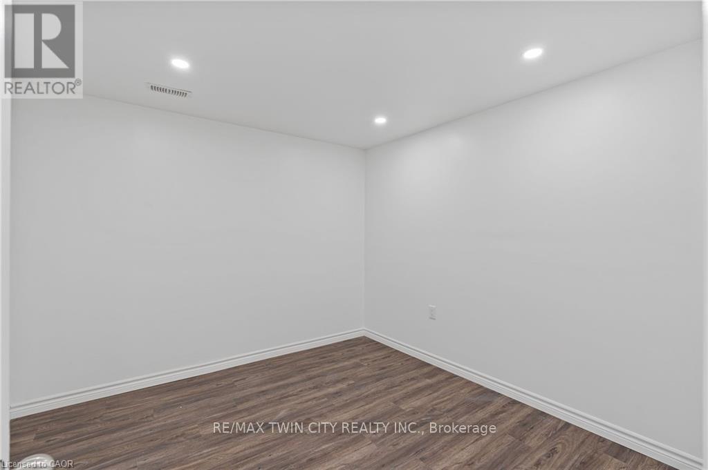 34 Sportsman Hill Street, Kitchener, Ontario  N2P 0J3 - Photo 37 - X12378775