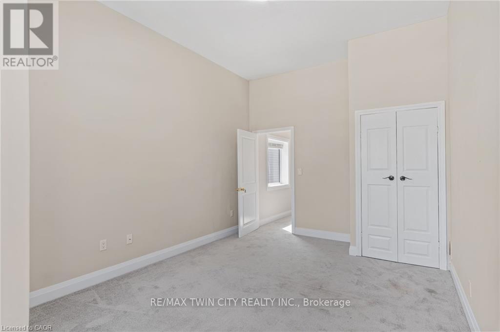 34 Sportsman Hill Street, Kitchener, Ontario  N2P 0J3 - Photo 8 - X12378775